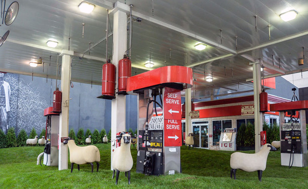 תחנות דלק, כבשים (צילום: gettystation )