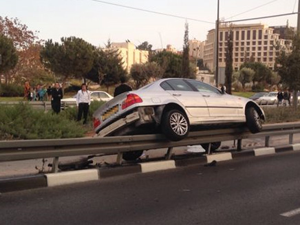 הנהג איבד שליטה (צילום: דביר עדני)