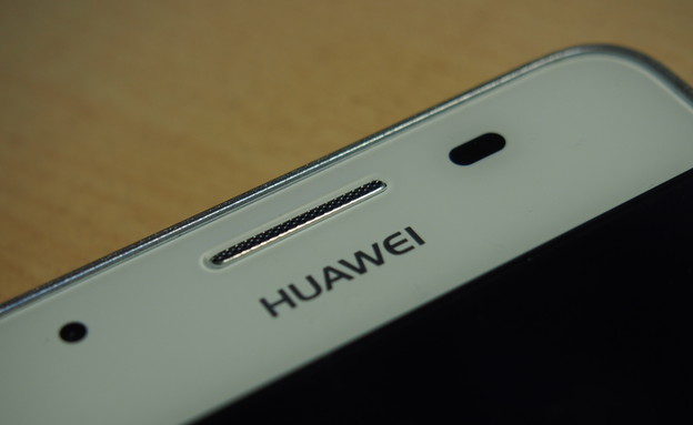 Huawei G510 (צילום: ניב ליליאן)