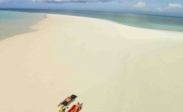 החוף, חדר מתחת למים