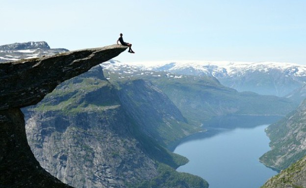 על הקצה, צוק נורבגיה על הקצה, צוק נורבגיה