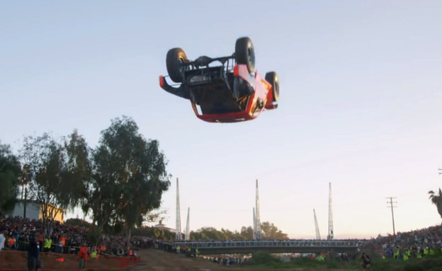 פעלול גלגול חבית 360