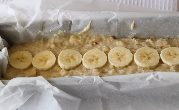 עוגת בננות, קוקוס וחמאת בוטנים שלב שלישי