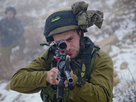 חייל צנחנים ברמת הגולן (צילום: בן רם דוד, דובר צה