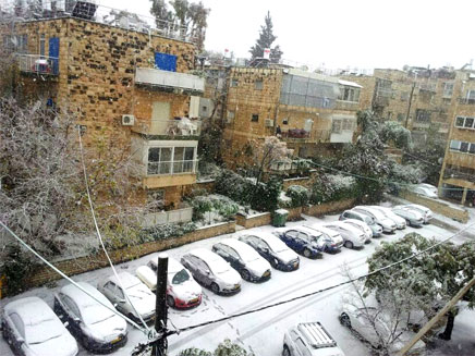 שלג בירושלים, הבוקר (צילום: עמית ולדמן, חדשות 2)