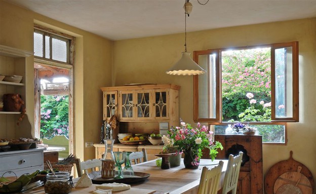 נועה בר לב, מטבח שולחן נועה בר לב, מטבח שולחן