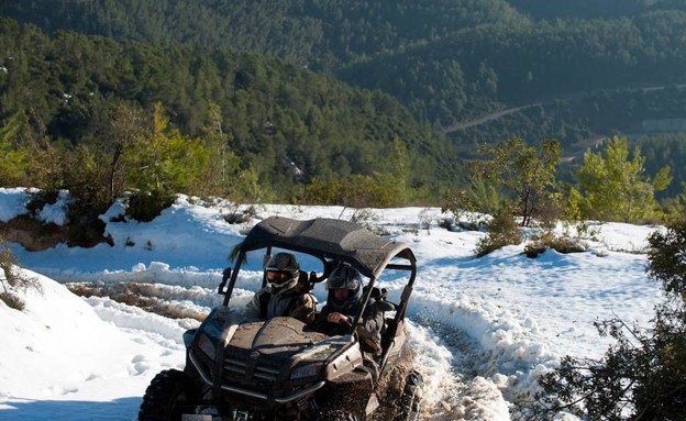 טיול טרקטורונים בשלג בהרי ירושלים