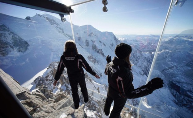 כלוב שקוף, האלפים הצרפתיים