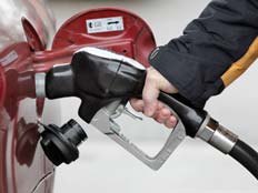מחיר הדלק יעלה ב-8 אגורות (צילום: AP)