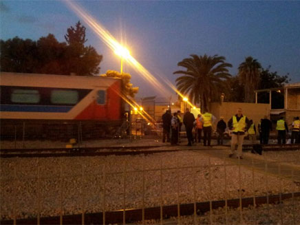 עובד בתחנה נהרג מפגיעת רכבת בלוד (צילום: עזרי עמרם, חדשות 2)