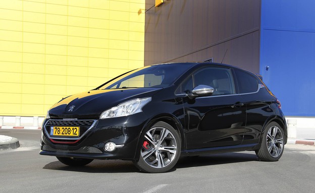 מכונית השנה 2013