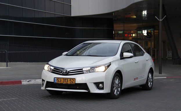 מכונית השנה 2013