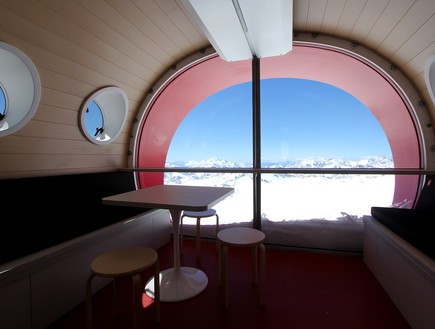 חדר האוכל, מלון בהרים (צילום: architectism.com)