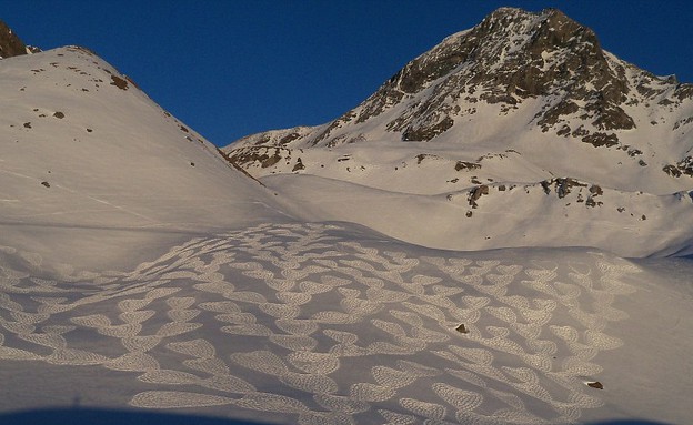 לב, ציורים בשלג