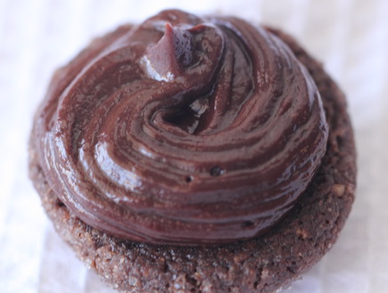 עוגיות סנדוויץ' שוקולד שלב חמישי (צילום: חן שוקרון, mako אוכל)