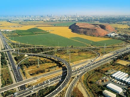 הפארק על שמו של שרון שנחנך ב-2007 (צילום: מתוך האתר פרק איילון)