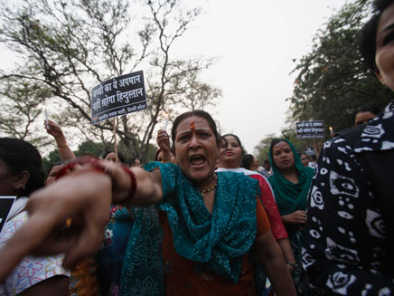 הפגנות בהודו נגד אונס נשים, ארכיון (צילום: רויטרס)
