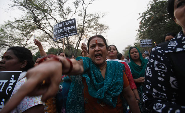 הפגנות בהודו נגד אונס נשים, ארכיון (צילום: רויטרס)