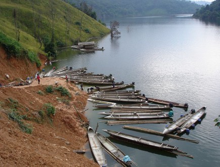 סירות ממוחזרות בוייטנאם (צילום: הילי רתנר)