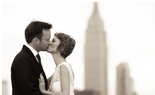 אלכס פלינג וליסה גאנט - התחתנו 52 פעמים (צילום: 2people1life.com/blog)