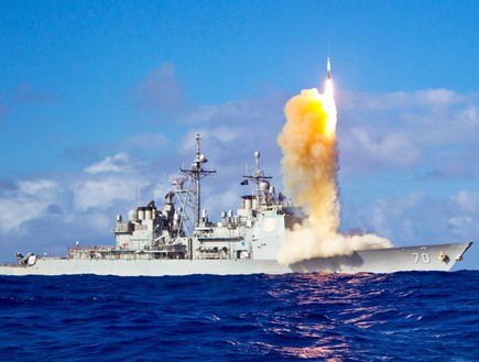 ירי טיל בליסטי מול חופי הוואי (צילום: הצי האמריקאי)