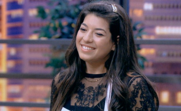 ליאור מגישה את האגרטל