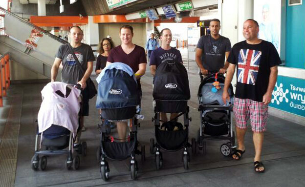 המשפחות החדשות, בדרך לישראל (צילום: ערן פניני קורן)