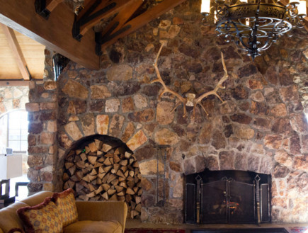 בית השנה, סלון אח בית השנה, סלון אח