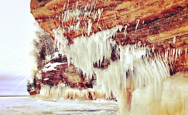 נטיפים לבנים, מערת הקרח בויסקונסין