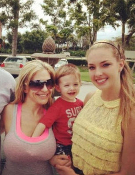 ילדים בוהים במחשופים