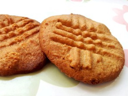 עוגיות חמאת בוטנים ב-10 דקות (צילום: אפרת סיאצ'י, מתכונים ב-10 דקות)