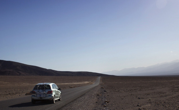 מסע לעמק המוות במרצדס תא דלק