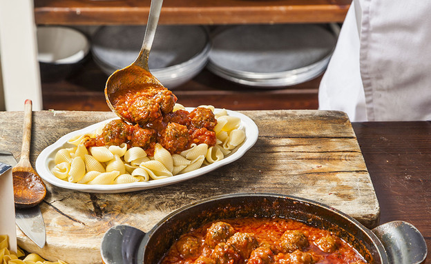 קציצות בקר עם קונכיות פסטה - אופן ההכנה 4