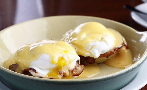 ביצה עלומה ורוטב הולנדייז, דיקסי (צילום: אפיק גבאי, אוכל טוב)
