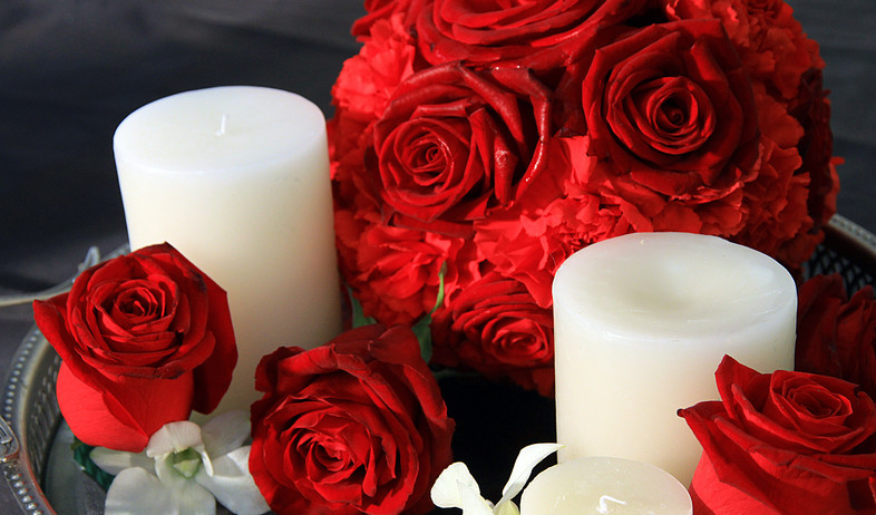 סידור פרחים, רומנטיקה במיטבה (צילום: רונית לוין)