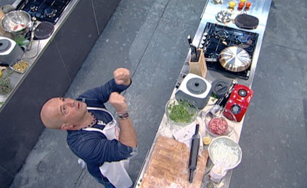 עידו מציג: לצוד, לבשל לאפות