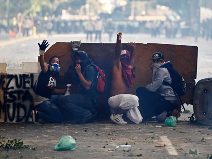 מחאה ונצואלה (צילום: רויטרס)