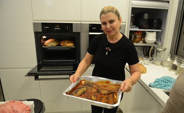 ריקי והחצילים - ללקק ת'אצבעות