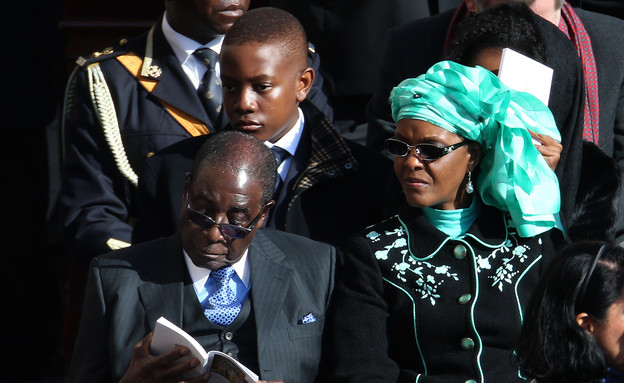 נשיא זימבבואה ואישתו גרייס מוגאבה (צילום: Peter Macdiarmid, GettyImages IL)