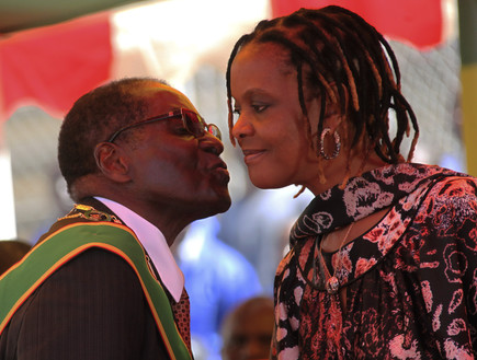 נשיא זימבבואה ואישתו גרייס מוגאבה (צילום: ap)