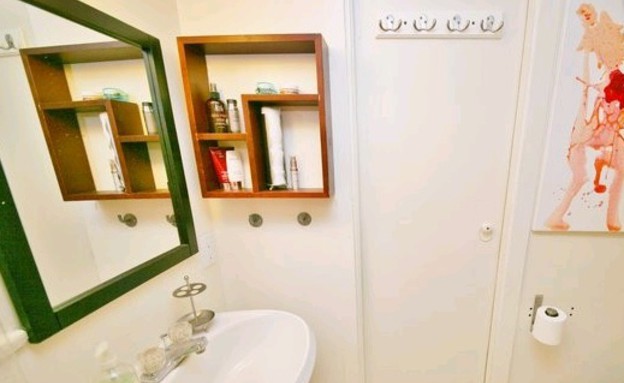 דירת המעונות צ'רלי צ'פלין, מקלחת (צילום: airbnb)