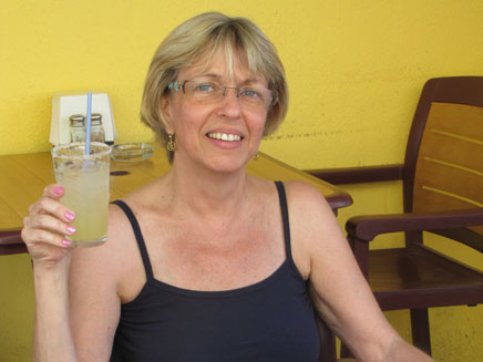 ממתינה להשתלה מצילת חיים. פרגר ממתינה להשתלה מצילת חיים. פרגר