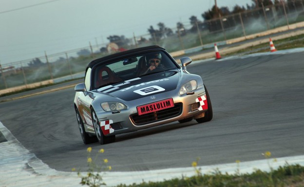 קורס נהיגה מסלולים