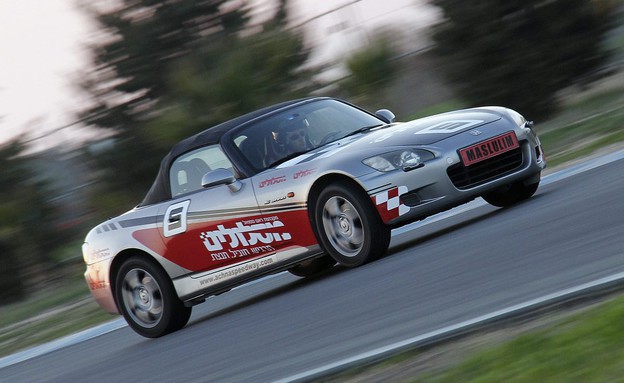 קורס נהיגה מסלולים