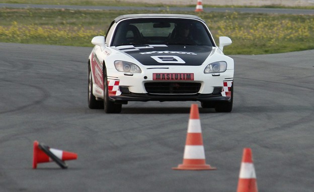 קורס נהיגה מסלולים