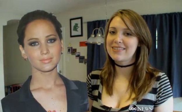 אישה שנותחה כדי להיות דומה לג'ניפר לורנס (וידאו WMV: ABC, צילום מסך)