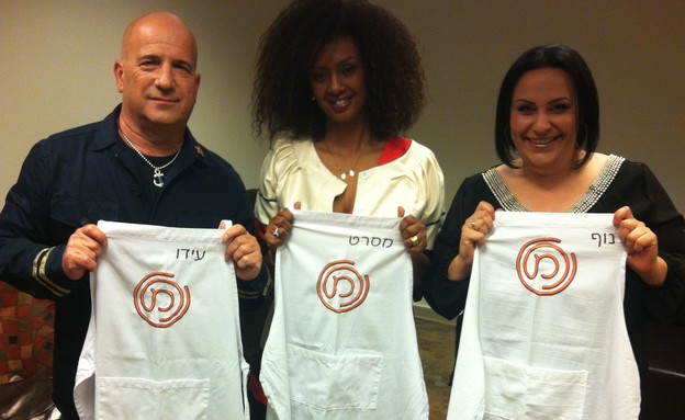 שלישיית הגמר מודדת סינרים