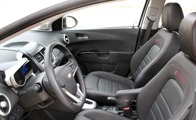 שברולט סוניק RS