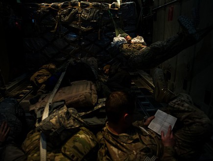 חיילים אמריקאים בדרך הביתה (צילום: ג'ונתן שניידר, צבא ארצות הברית)