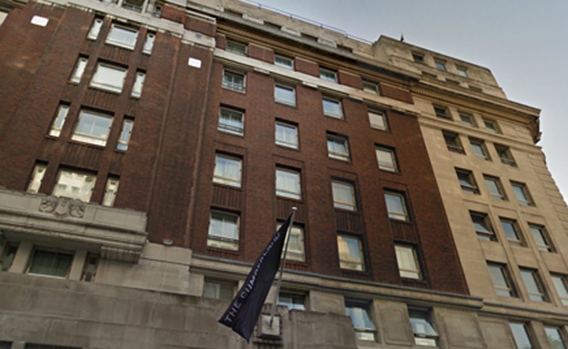 המלון בו התרחשה התקיפה (צילום: google street view)